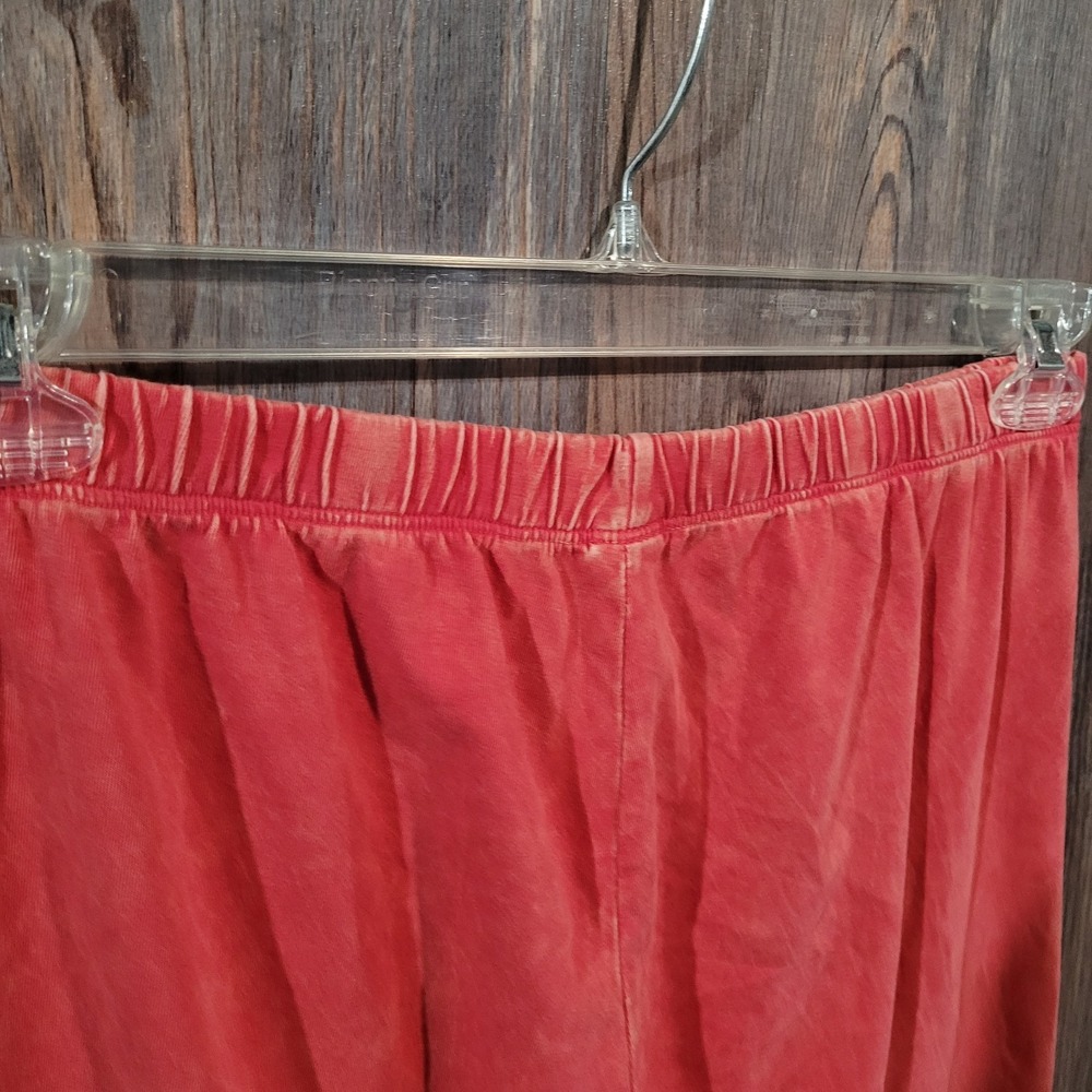 Jess & Jane Mineral Washed Capri Pants Leggings L x 24 Berry Red Pull On Elastic - Picture 5 of 9